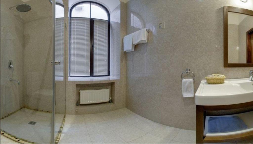 Four Rooms Mini-Hotel 카리프 객실 사진